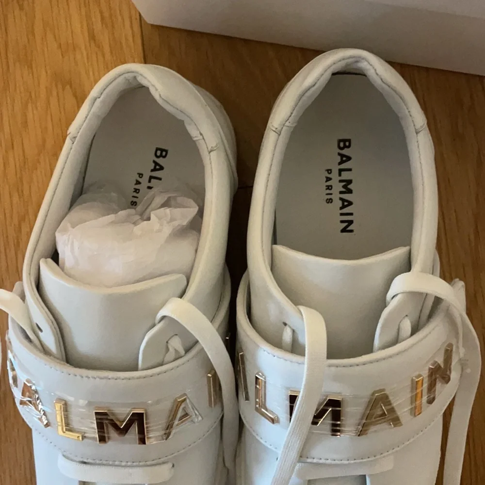 Balmain White Leather Sneakers with Gold Logo Strap